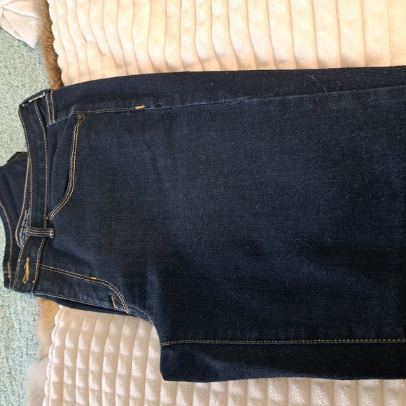 Dark Blue! - Picture 5 of 9